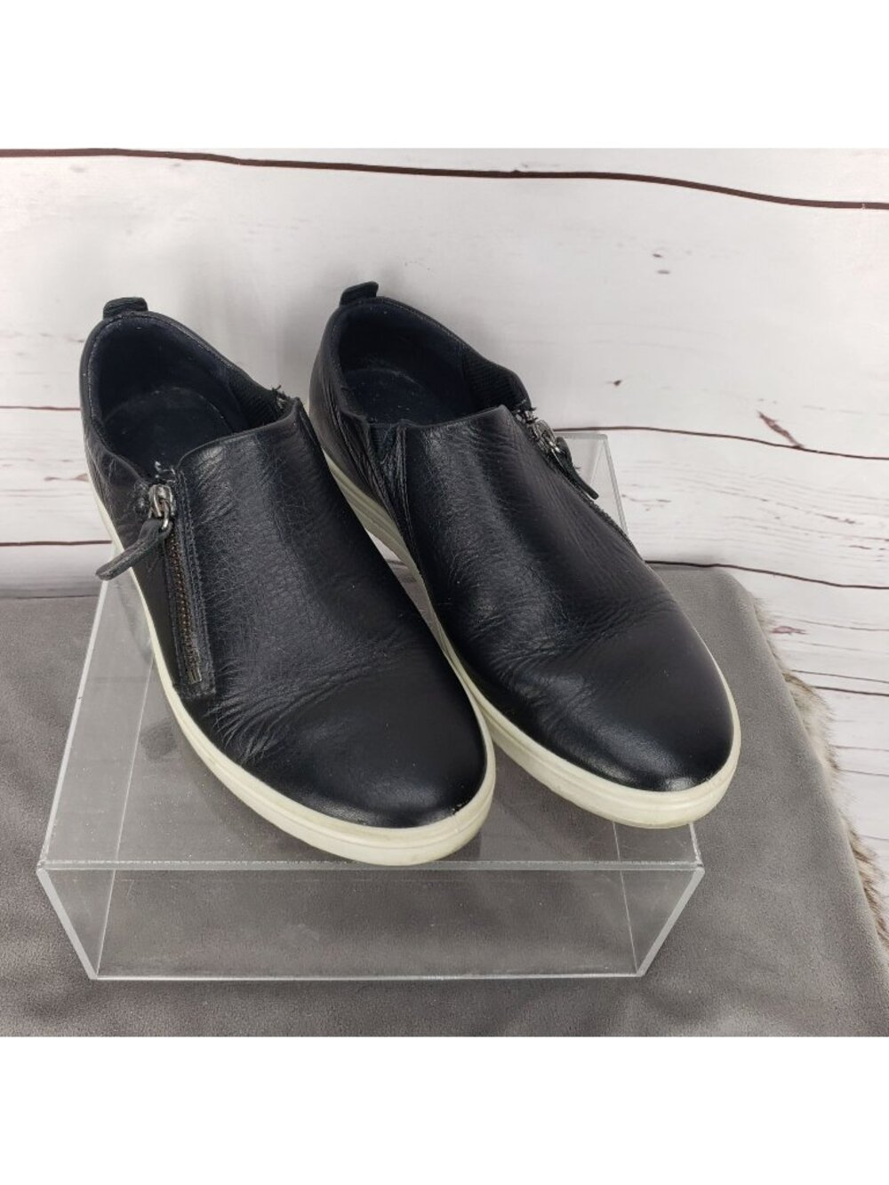 ECCO Fara Zip 235233 Womens Black Leather Casual Sneakers Size 6 Side Zippers Co